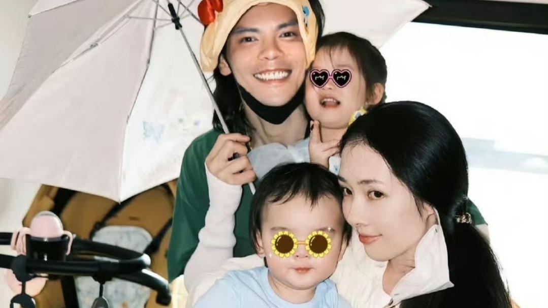 向佐街头扛巨型猪公仔示爱郭碧婷：最笨拙的浪漫，藏着最真心的宠爱