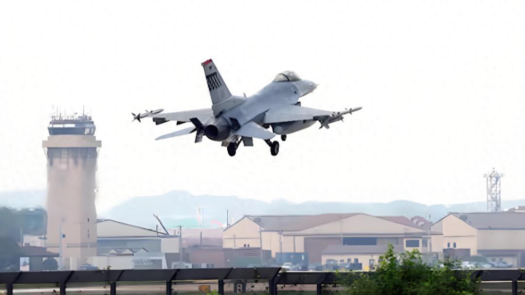 美韩同盟裂痕公开化！韩国拒绝当第二个日本，信号重大值得深思