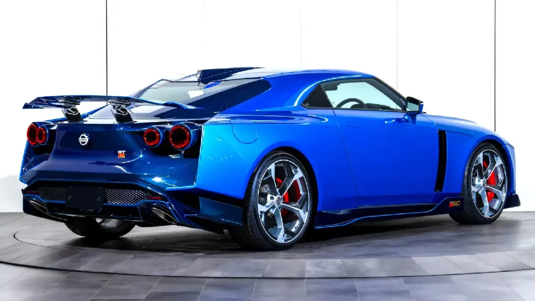 原定限量50台仅造19台，零里程未上牌日产GT-R50 估价逼近百万美元