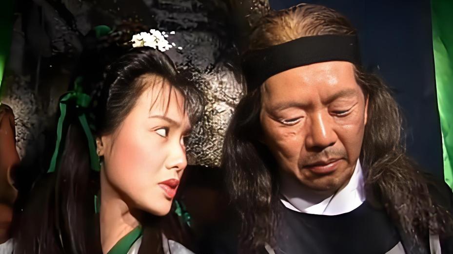 她是金庸最偏爱的妖女，贞洁被毁也能亡羊补牢，还嫁给大侠被洗白