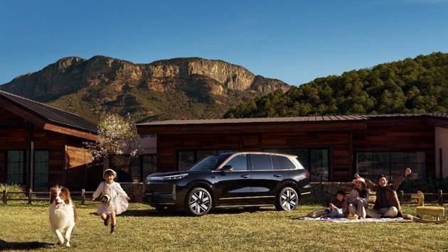 高定进阶！吉利银河M9黑金智曜版发布，揭秘百万银河"高价值密码"