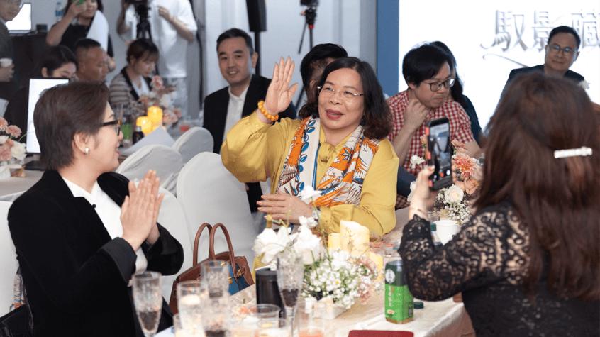 《驭影藏珍·港艺万象》星光夜聚中环 共谱慈善新篇
