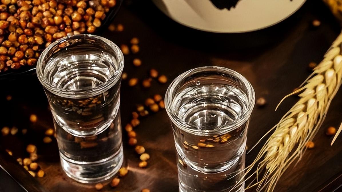 喝白酒，看到这4个“标识”，别管多少钱，都是100%纯粮，放心喝