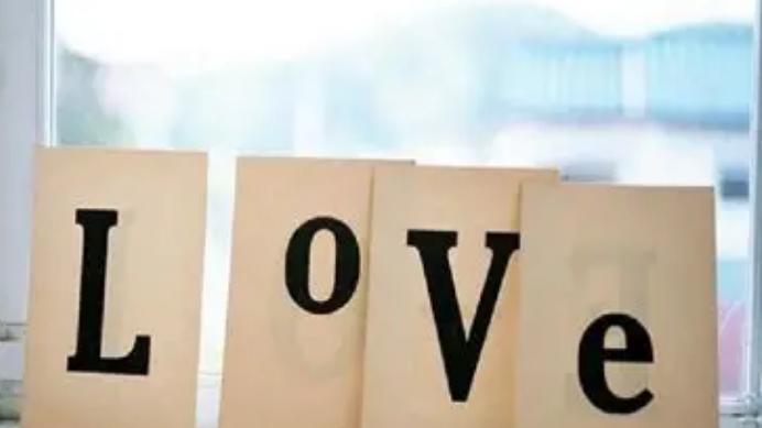 一个结了婚的女性在家里勤俭节约，你认为就是对的？只会让自己最廉价