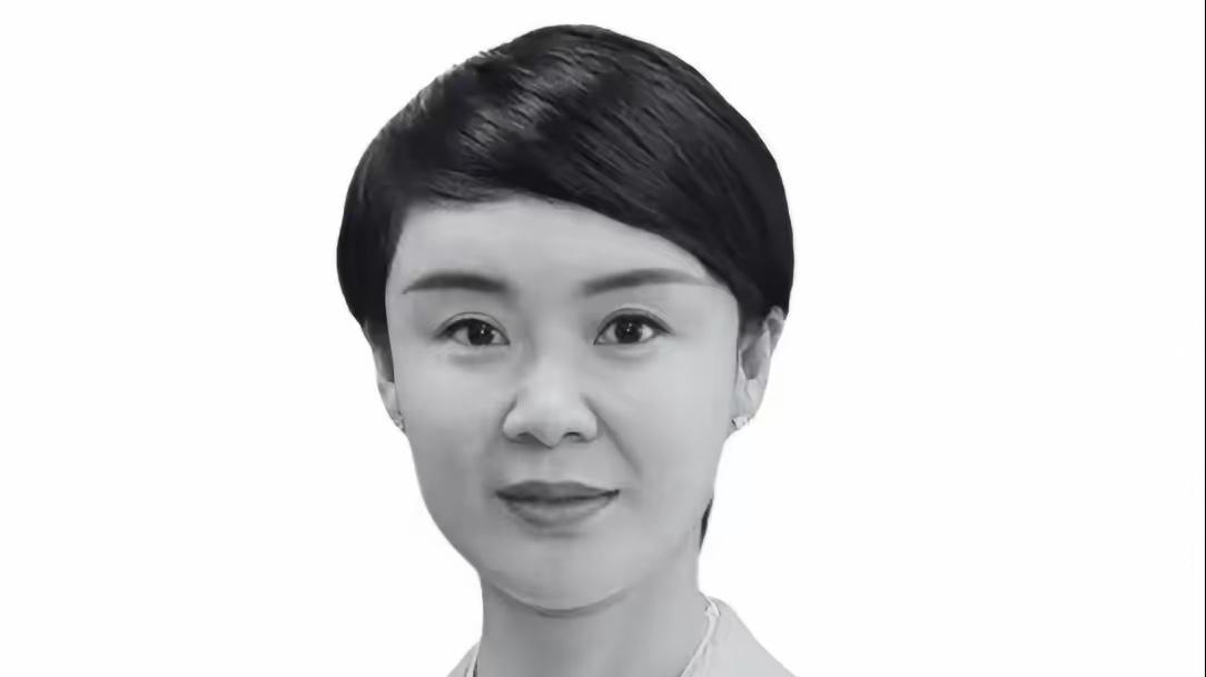 终于明白贺娇龙为什么工作这么拼命