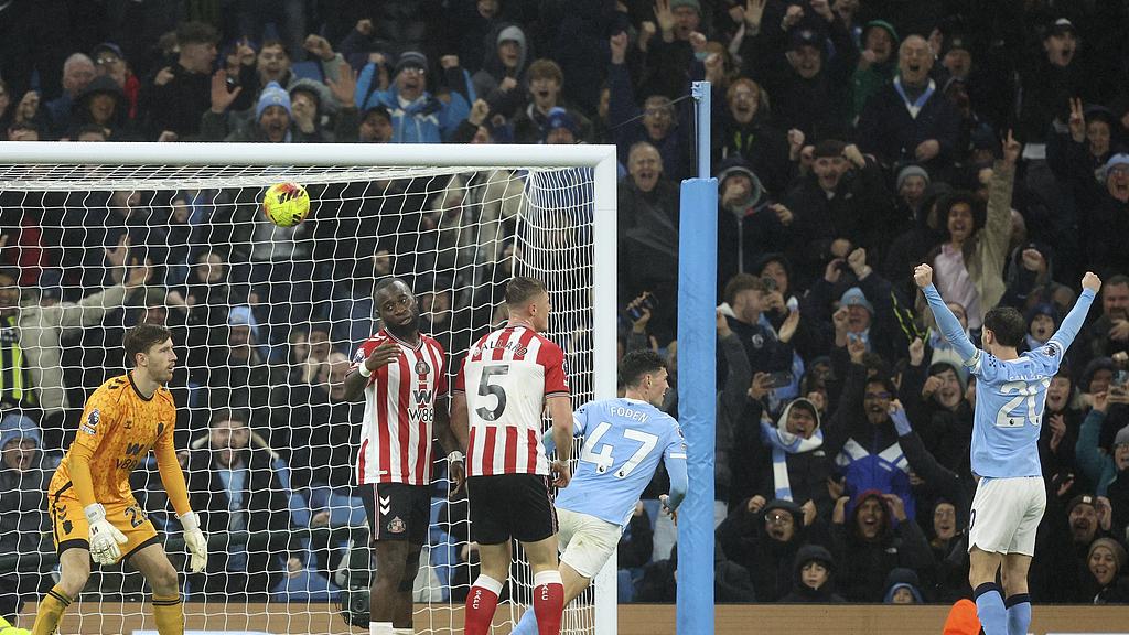 26001期：曼城擒黑猫，红军降利兹