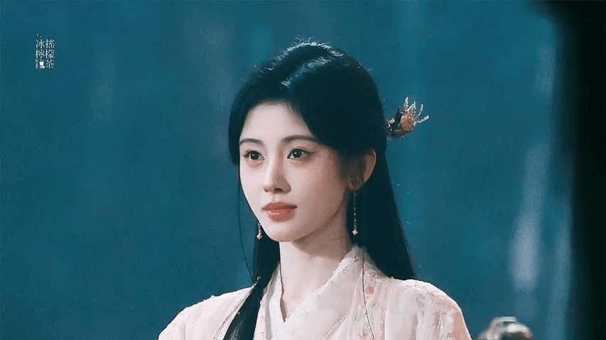 ​鞠婧祎网传收入超5000万！3张照片赚30万，内娱隐形收入太惊人