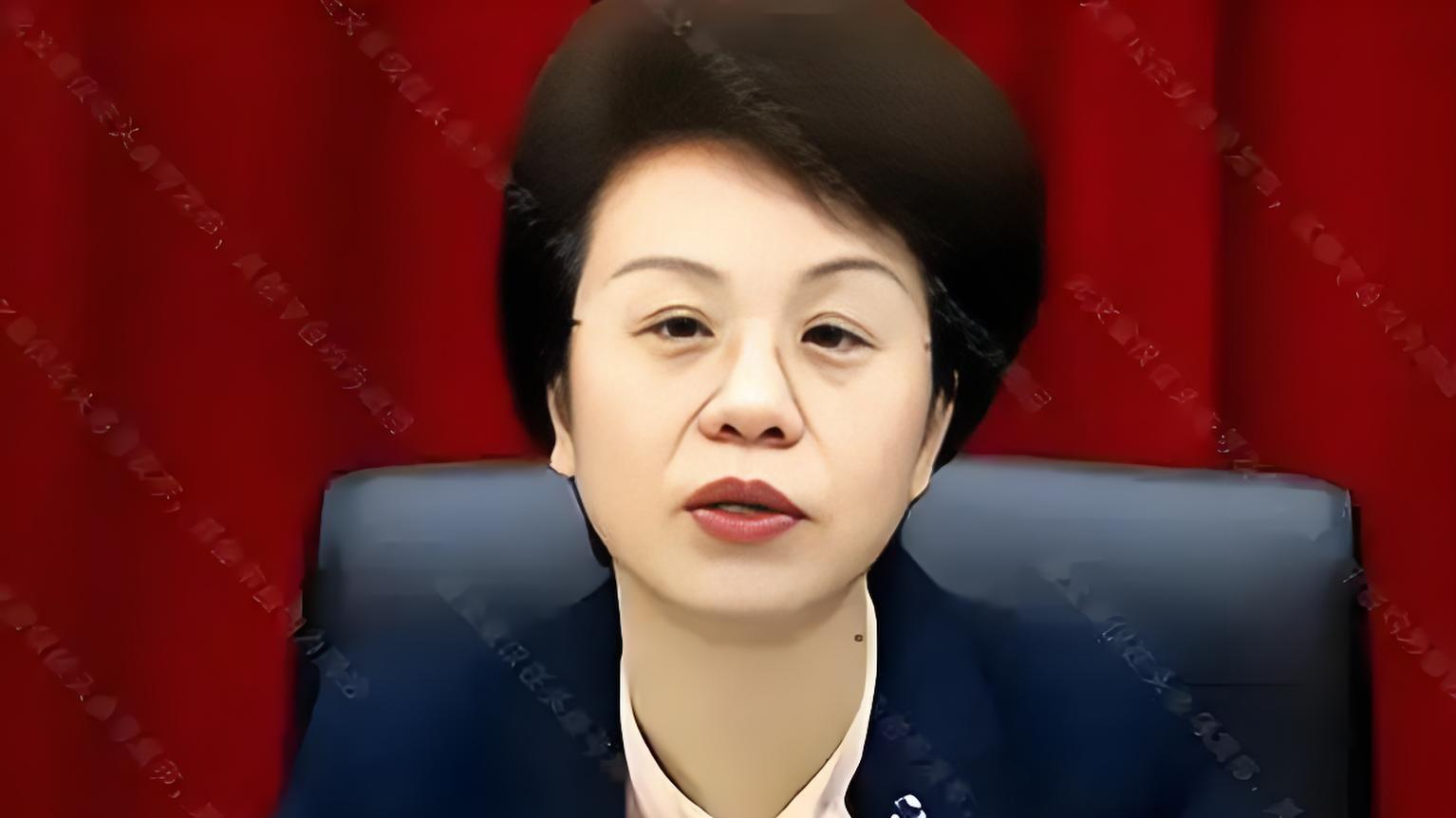 51 岁女州长的荒唐局，冻龄脸、敛财千万赃款，养着半后宫帅哥