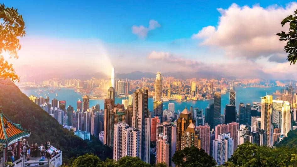 香港拟扩招低龄留学生，背后有何战略布局？