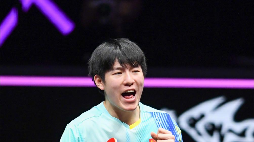 格局！温瑞博赢球致敬张本智和：特别感谢他 我喜欢和高水平对手比赛