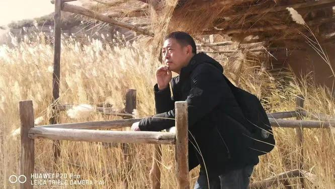 笔绘人间意 墨守赤子心——中国画家陈儒堂