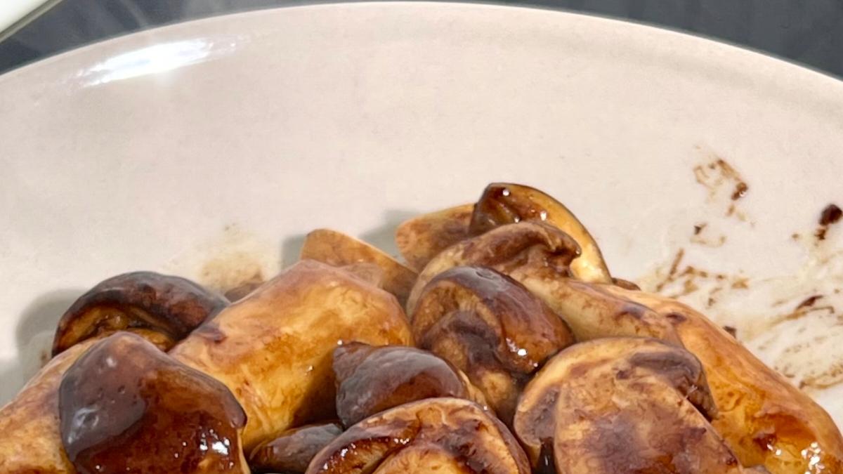 黄油煎松茸：把森林的馈赠，煎进家常的烟火里