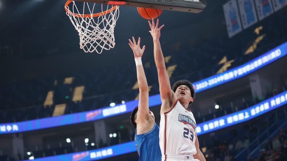 刘金雨真嫡系！林葳落选短训营引巨大争议 郭士强确实心胸狭窄？