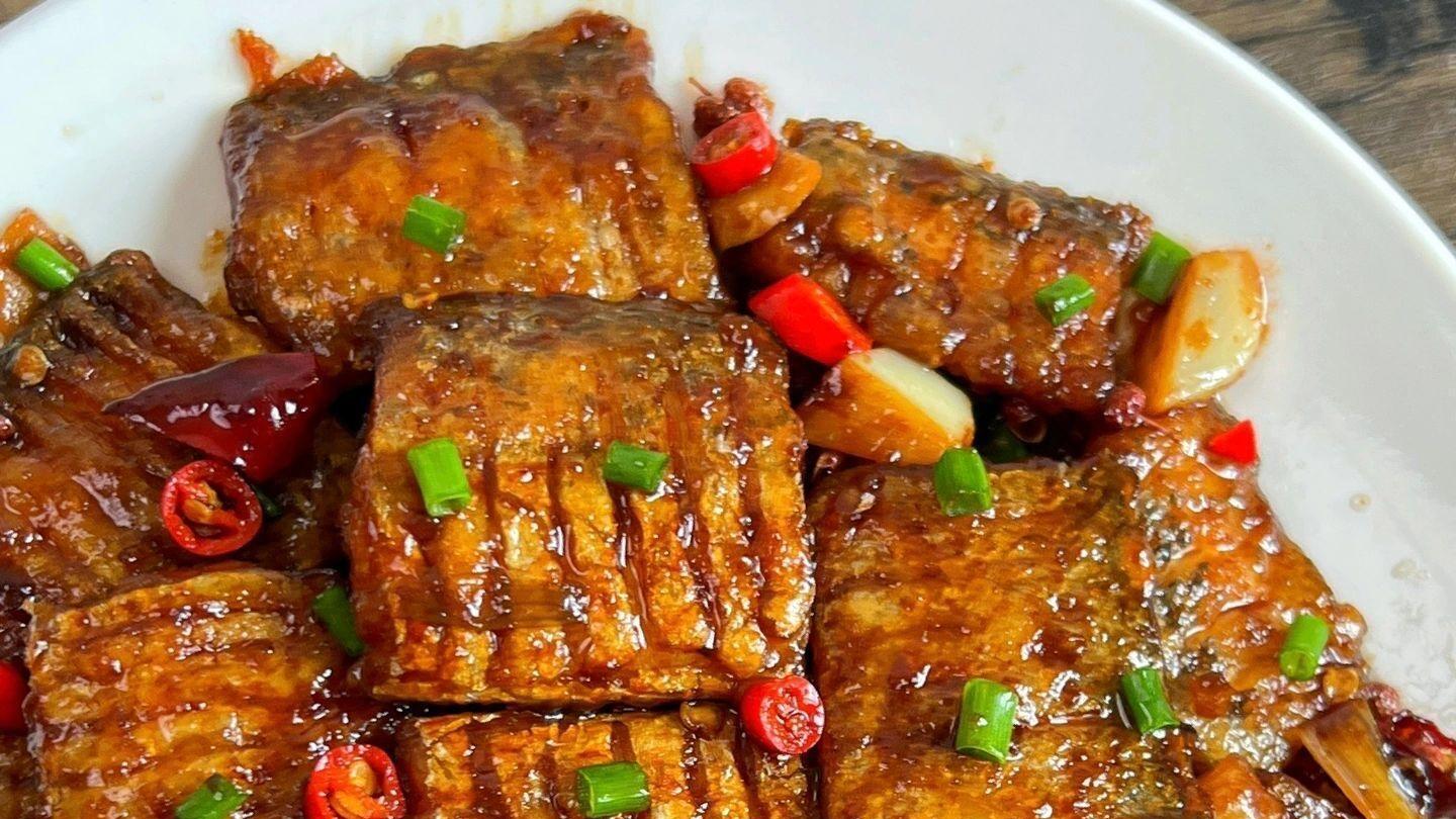 红烧带鱼：外酥里嫩的海味经典！