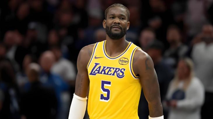 半程之后，湖人该怎么交易？