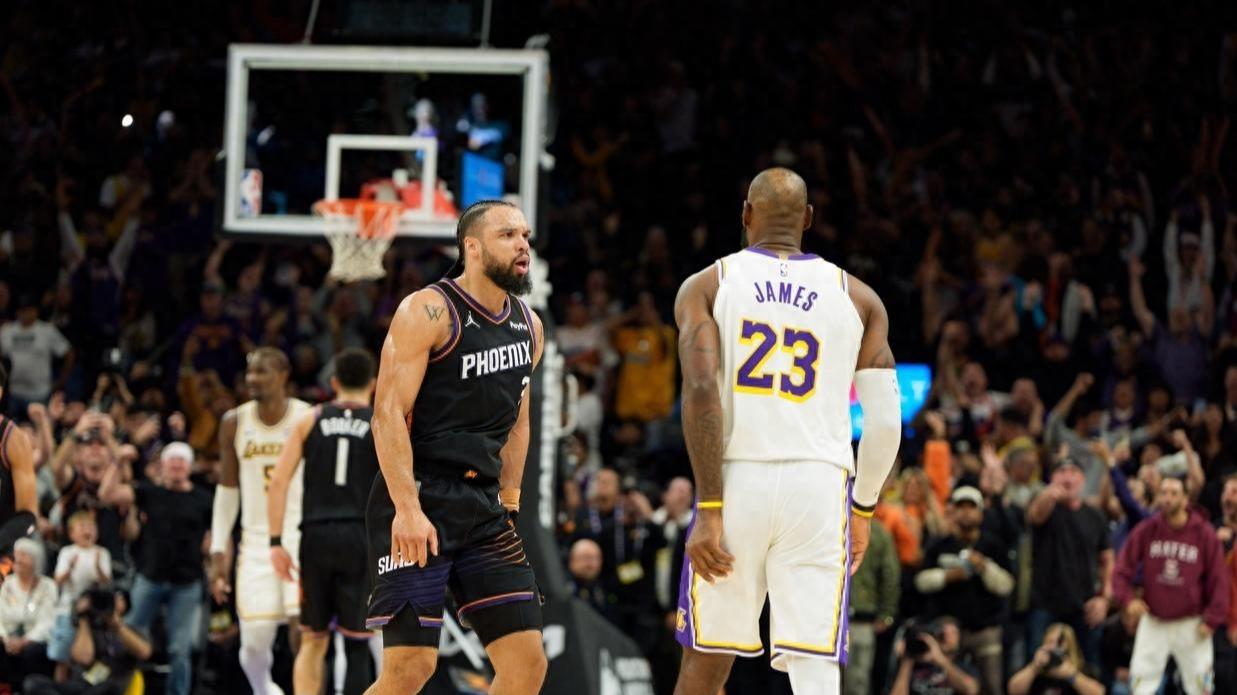 范德彪对詹姆斯在对阵尼克斯糟糕的防守表现显得很沮丧