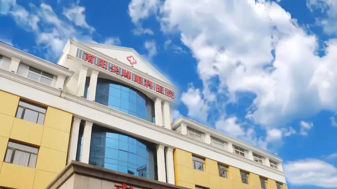 备战公考，近视摘镜何时做？