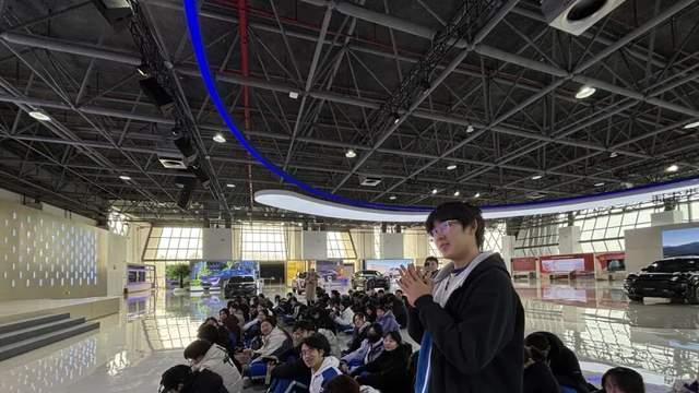 双轨探科技 实践悟成长 ——北京交大附中分校高二职业体验课程