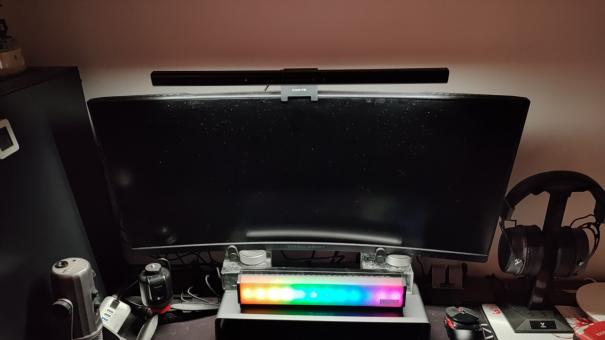 实测书客SKR2屏幕挂灯：RG0护眼+无反光，打工人桌面刚需封神