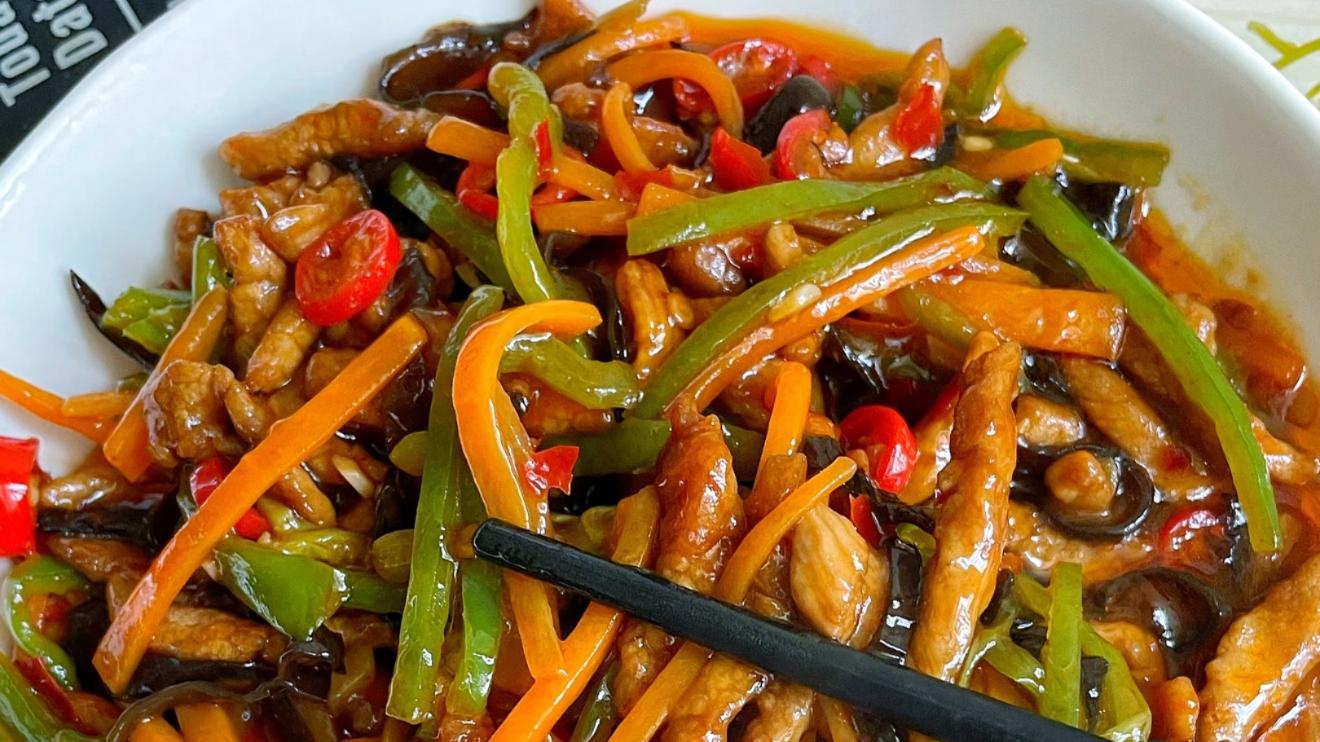 鱼香肉丝：厨房小白也能逆袭的川味魔法