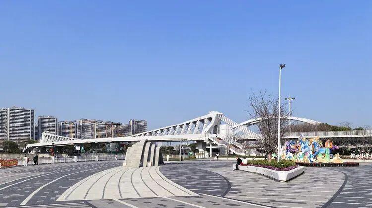 城市更新让浦东滨江春色满满和惊喜涟涟