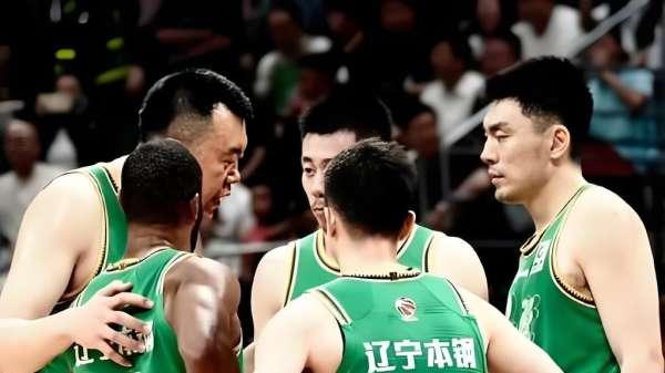 杨鸣带辽宁拿三连冠，到底是摘桃子还是真本事？