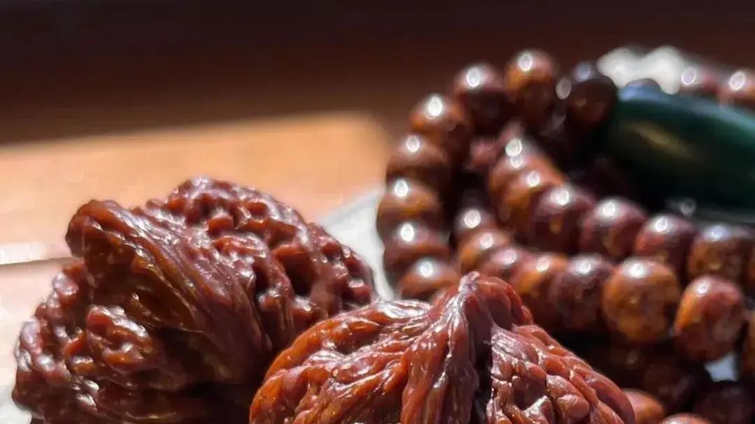 夹板文玩核桃真的没法玩么？玩家的高性价比配对！