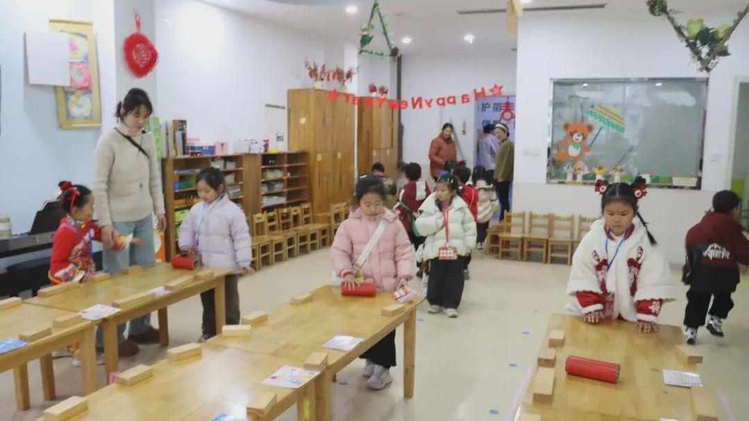 信阳市浉河区幼儿园：龙马精神贺新岁，趣玩乐享游园会