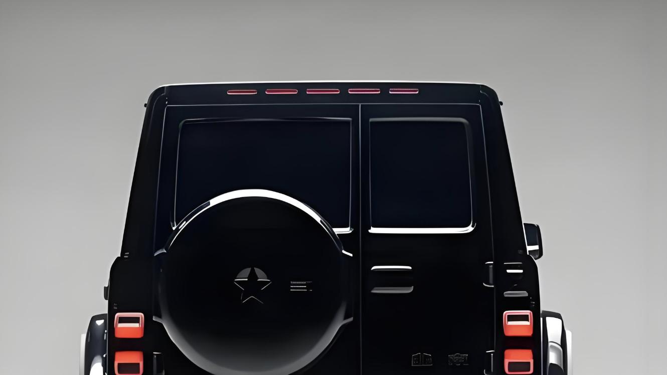 国产“大G”来了，方盒子车身+外挂式备胎，搭载1.5T四缸增程