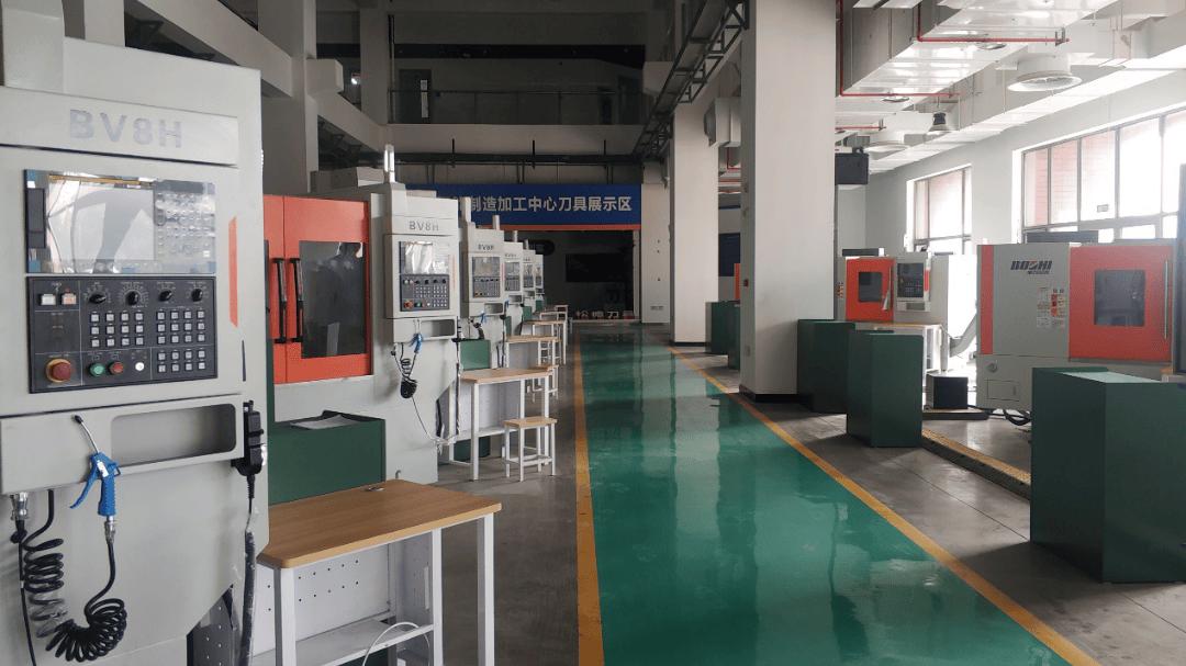 匠心铸魂，相约宝职·机电信息学院，等你来圆梦