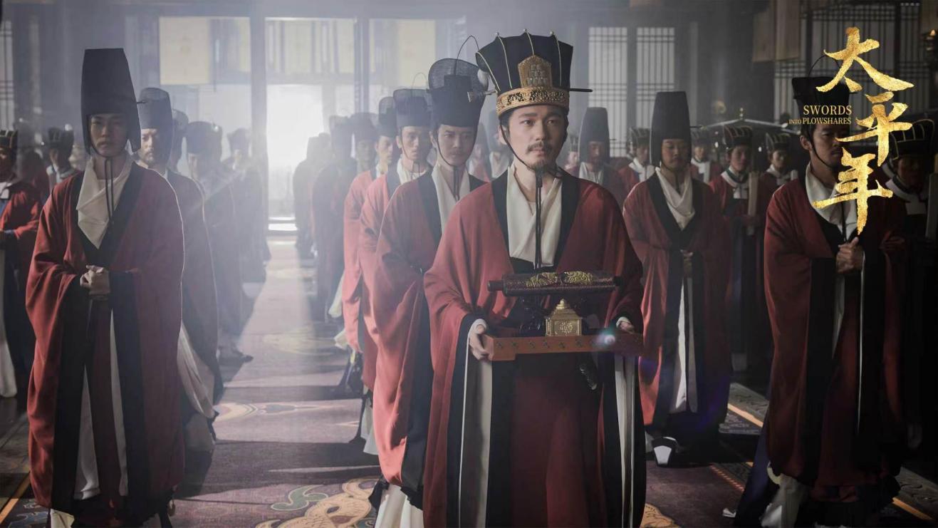 从“三年磨一稿”到国家叙事：《太平年》董哲为何是白玉兰最佳原创编剧头号热门？