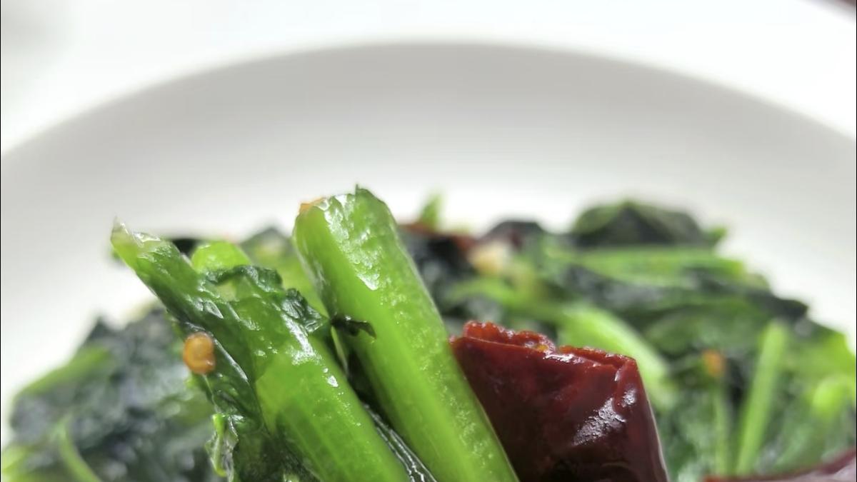 被遗忘的翡翠：莴笋叶的华丽逆袭