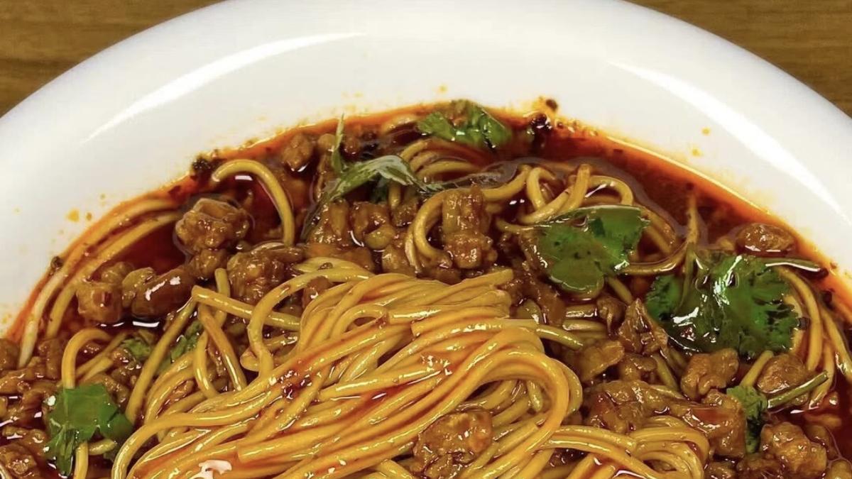 这一碗肉酱面，是刻进DNA里的味道