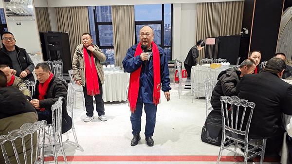 涪陵星海湖饭店设宴叙宗情 众智成陈文化交流启新程