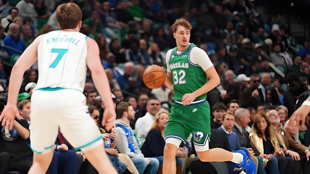 最年轻50分！最强三分王！新秀之争升级！你选谁？