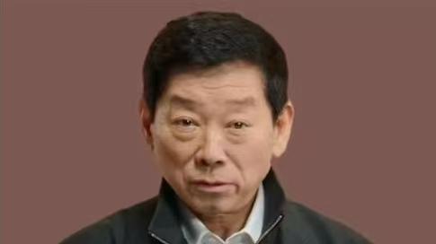 魏建军的短片采访《人生去留》给人印象深刻