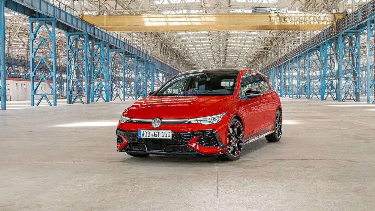 年轻时痴迷高尔夫GTI，而立之年妥协买7座