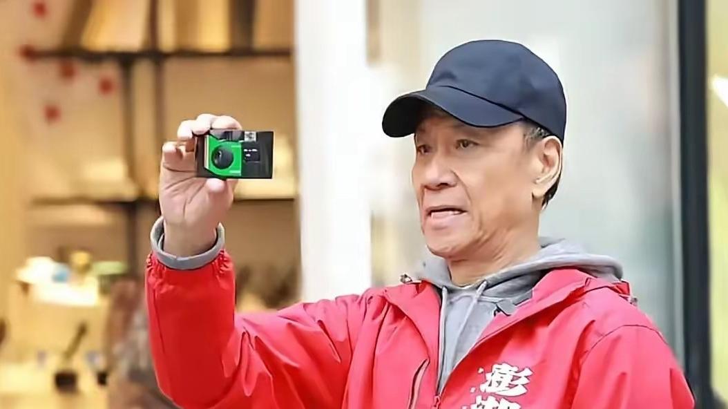 王学圻今年虚岁80了，真正的老戏骨天花板