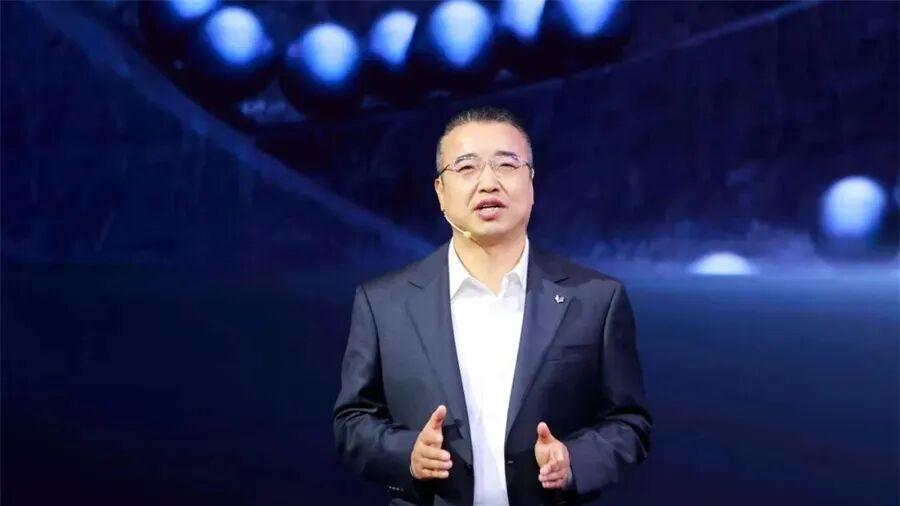 北汽“换帅”迷局：张国富辞任蓝谷、拟接掌股份，打的什么牌？