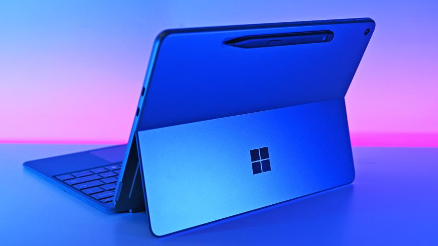 微软承认新Surface电脑价格过高：推出起价849美元的8GB内存新机，抑制涨价势头