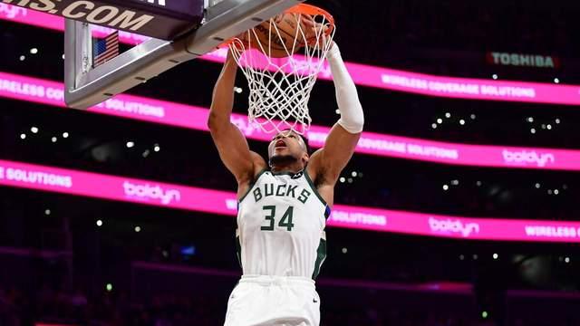 获对手王牌盛赞，詹姆斯或已开启退役巡演！