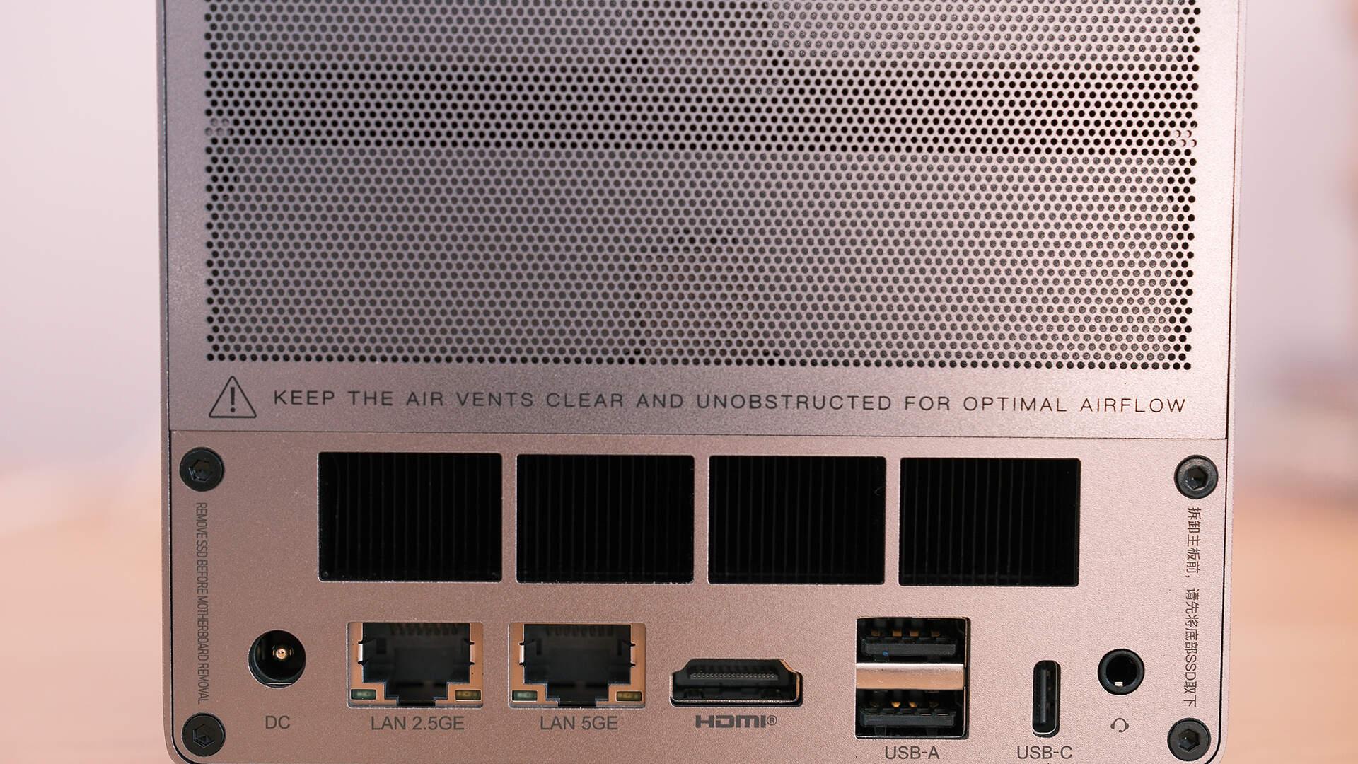 强强联合，零刻Me Pro飞牛联名款测评，双机械硬盘位+5000M网口