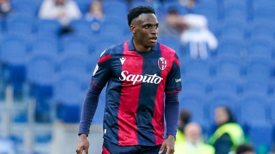 巴萨挖角国米防线核心，巴斯托尼转会博弈升温