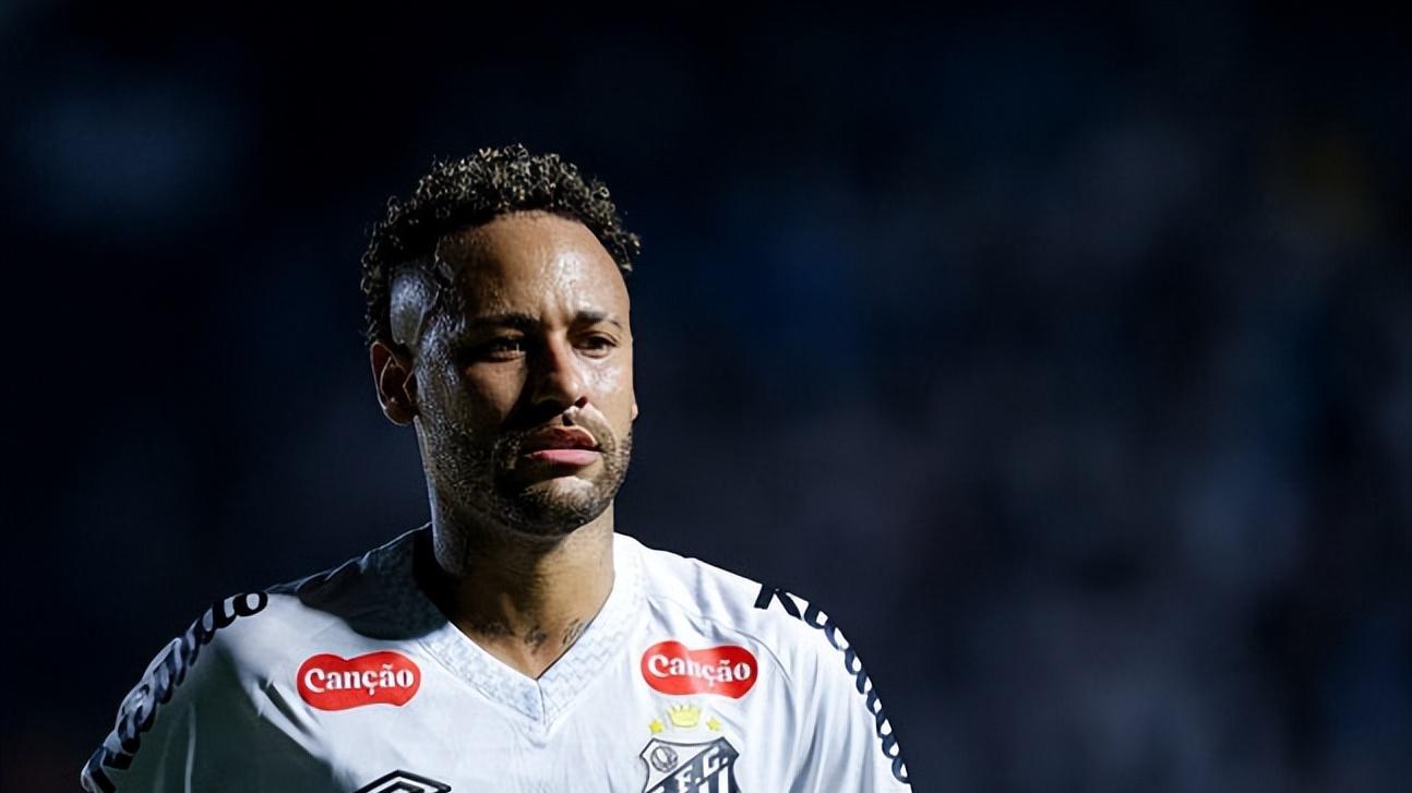 内马尔与孙兴慜形成了鲜明对比！内马尔可能今年十二月退役！