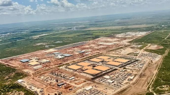 星际之门暂缓扩容！微软接手Crusoe德州数据中心二期