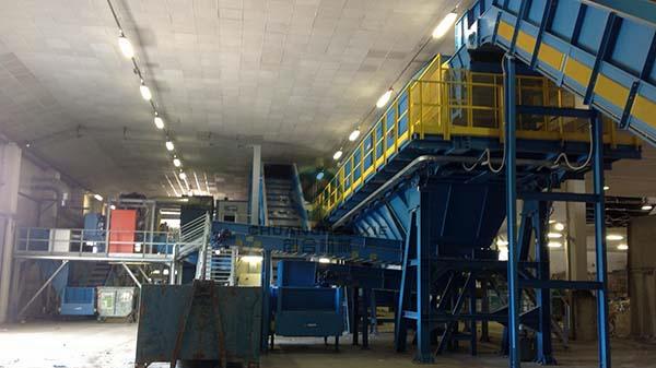 垃圾分拣设备让生活垃圾踏上循环利用的“快车道”