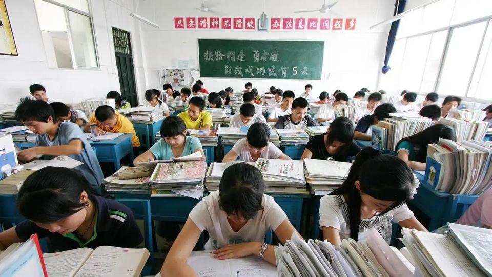 生源质量持续下降，衡水中学也减少刷题了