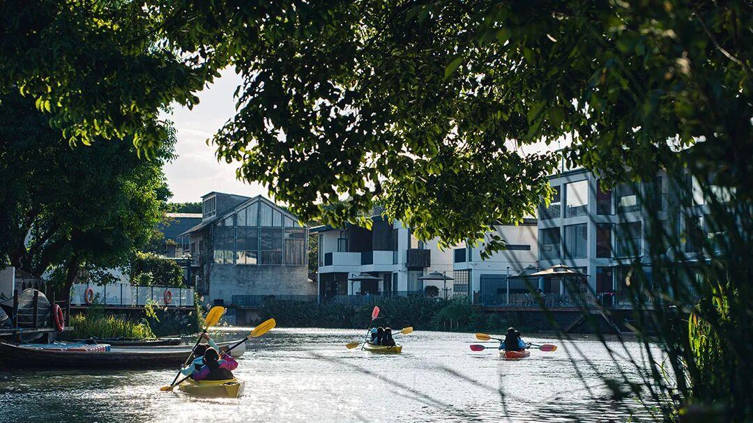 为什么中国没有“斩杀线”？这套隐藏的兜底系统，正在托住上亿人