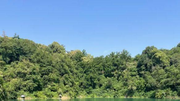 一塔一湖一画卷：崇州白塔湖景区纪实