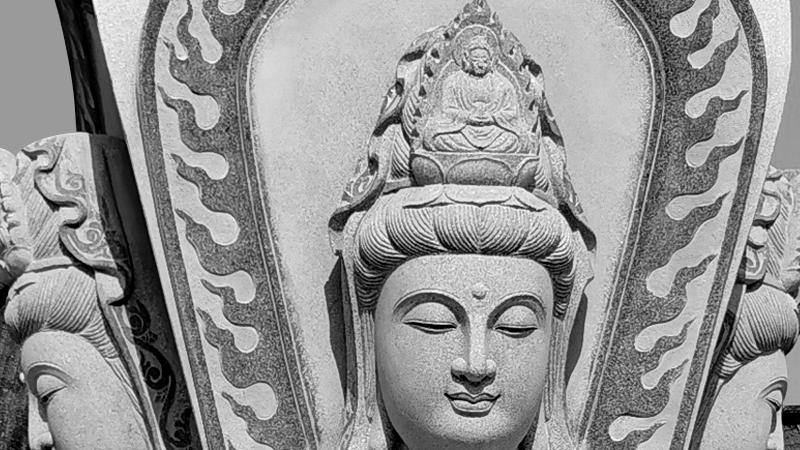 石雕送子观音抱几孩更合宜？有什么讲究？